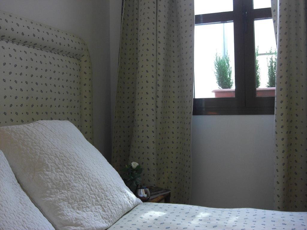 Penthouse Puerta De La Juderia Daire Cordoba Oda fotoğraf